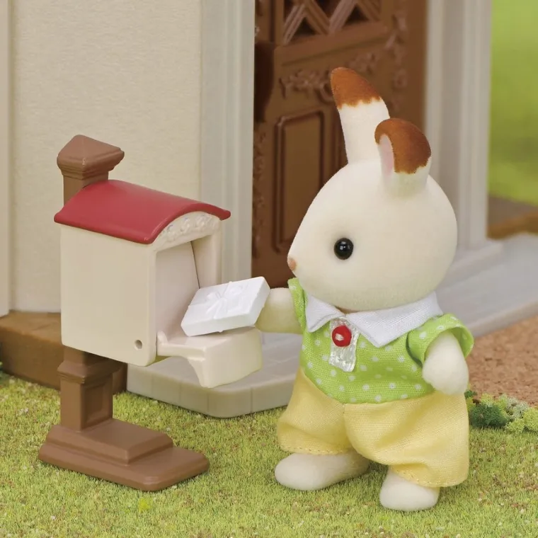Sylvanian Families, Miejski domek z tajemniczym pokojem na strychu, 5716