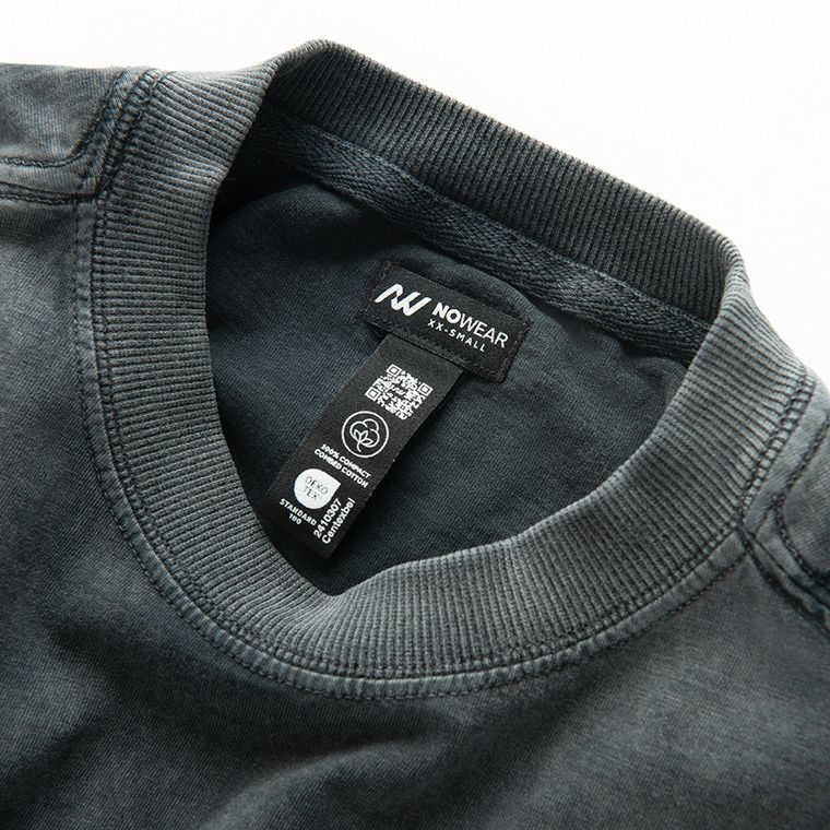 T-shirt crop boxy z bawełny czesanej NOWEAR