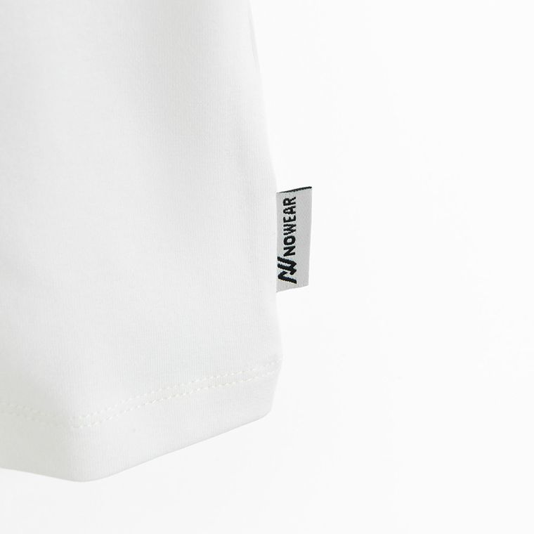 T-shirt z nadrukiem o kroju slim NOWEAR