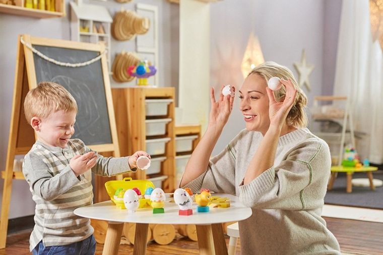 Tomy, Jajeczka z dźwiękami, zabawka interaktywna