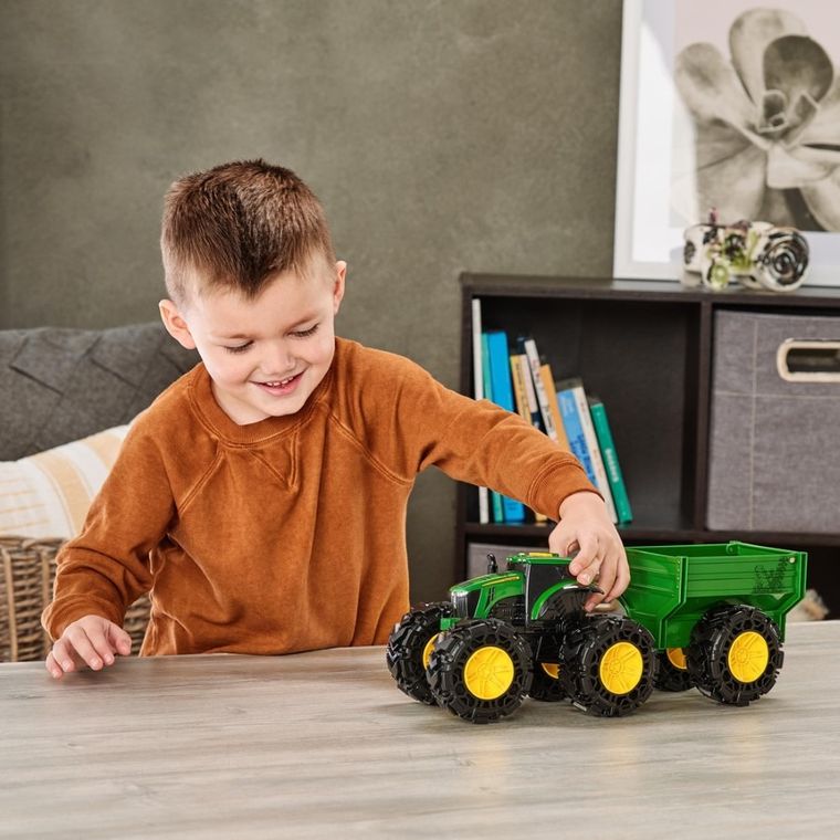 Tomy, Monster Treads, John Deere z przyczepą, pojazd