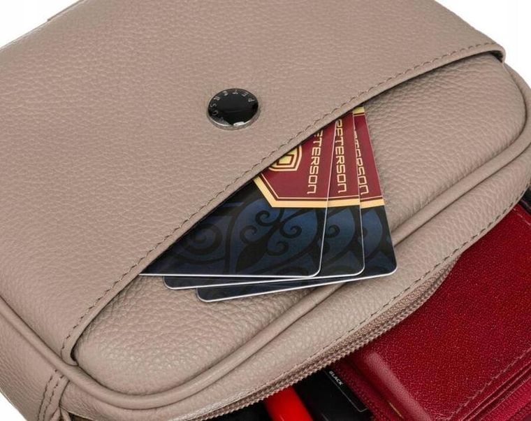 Torebka listonoszka, beżowa, skórzana, Peterson