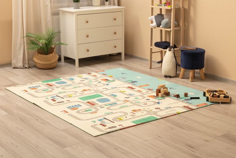 Toyz, mata wielofunkcyjna, miasto