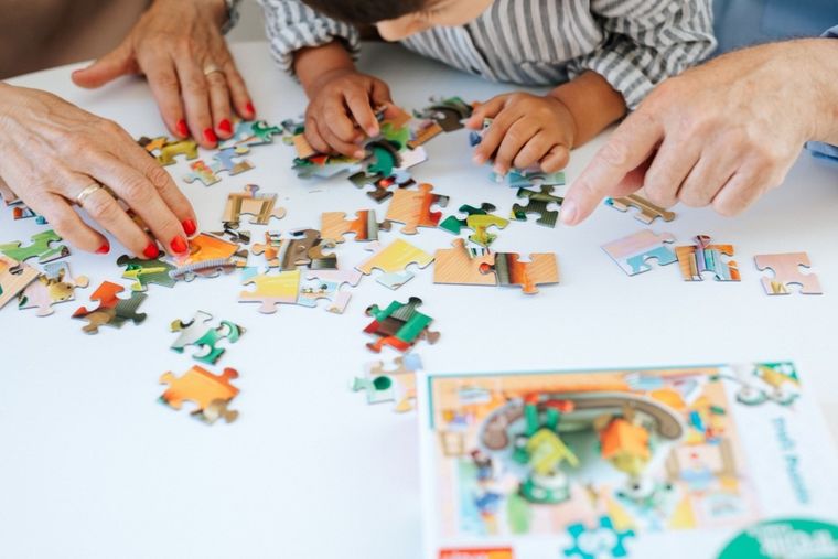 Trefl, Rodzina Treflików, Wspólne czytanie bajek, puzzle, 60 elementów