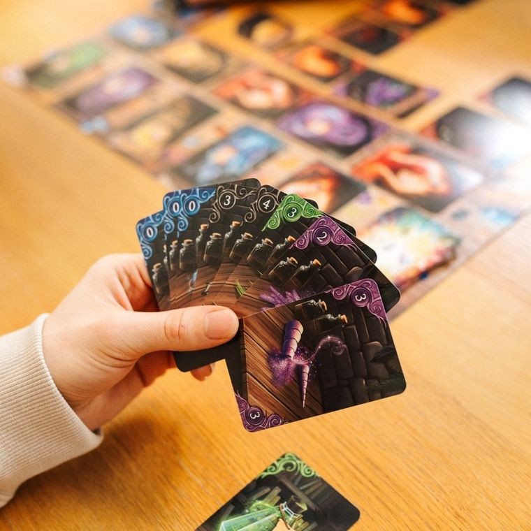 Trefl, Wiedźmie eliksiry, gra karciana