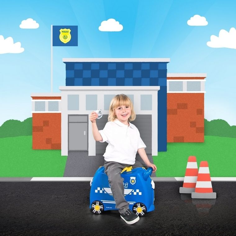 Trunki, Radiowóz Percy, jeżdżąca walizeczka