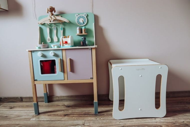 tupti.wood, Biggy, 2w1: krzesełko i stolik