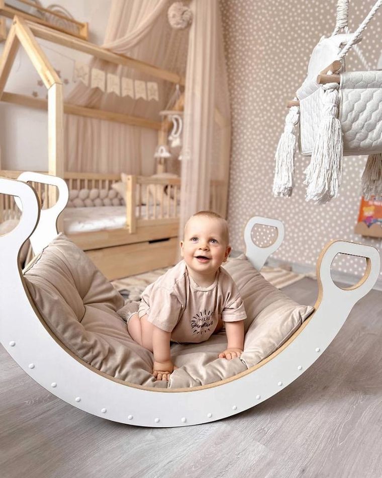 tupti.wood, poduszka do bujaka montessori, materac do dużego bujaka, beżowy