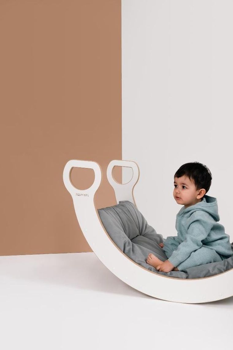 tupti.wood, poduszka do bujaka montessori, materac do dużego bujaka, szary