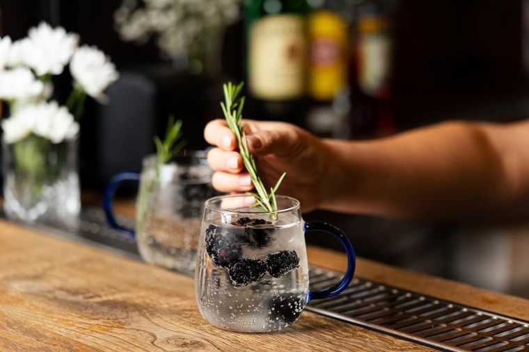 Vialli Design, Bolla, szklanki z uchem, niebieskie, 400 ml, 2 szt.