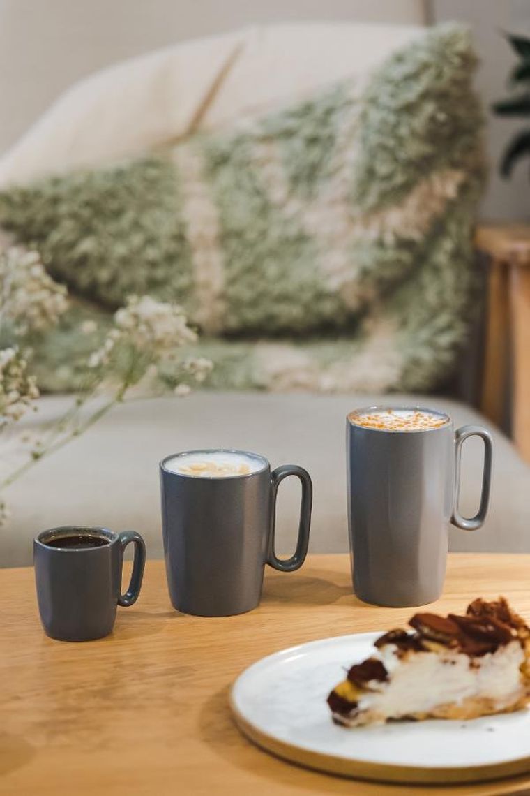 Vialli Design, dwa kubki ceramiczne z uszkiem, 250 ml, Fuori szare