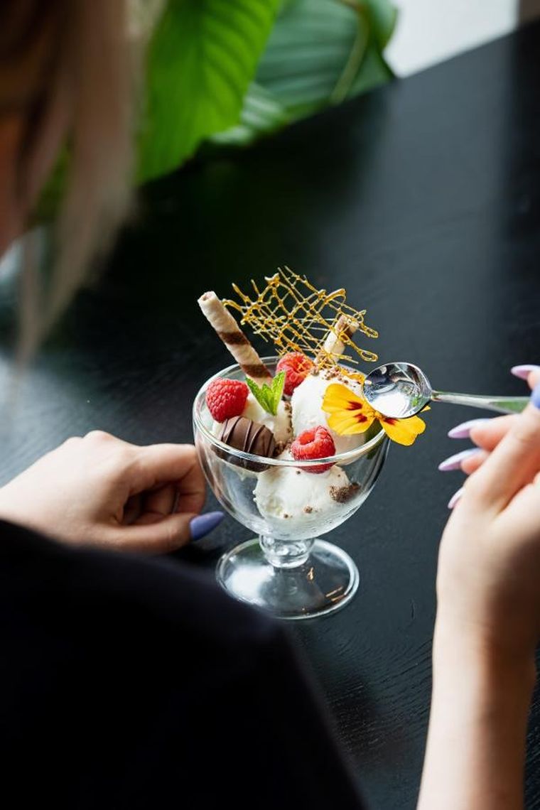 Vialli Design, pucharek do deserów z podwójną ścianką, Amo, 250 ml, 2 szt.