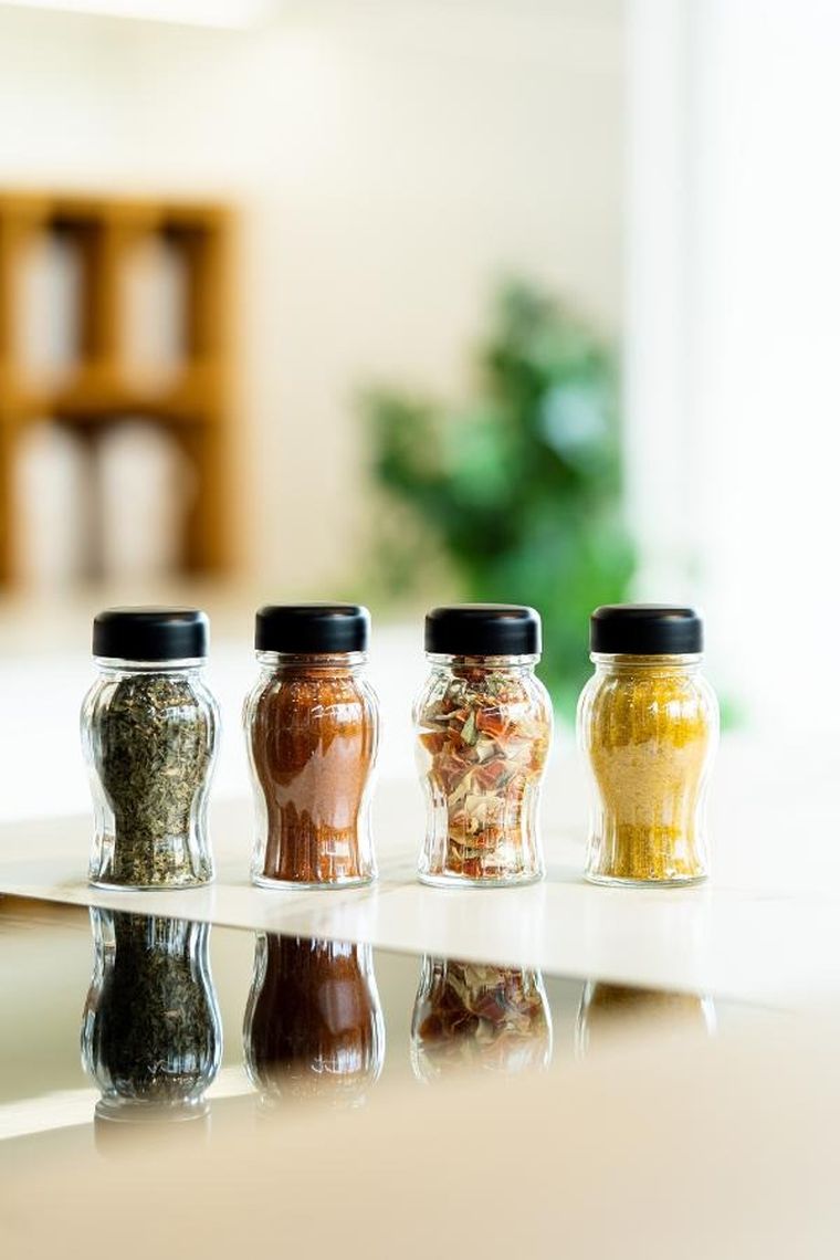 Vialli Design, słoiczki na przyprawy, Vilagio, 24 szt., kolor czarny