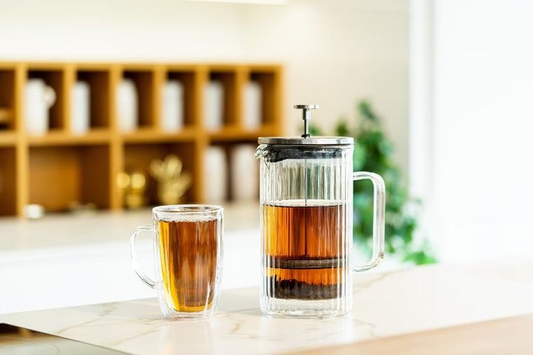 Vialli Design, zaparzacz do kawy i herbaty z podwójną ścianką, 1000 ml, Tulip srebrny mat