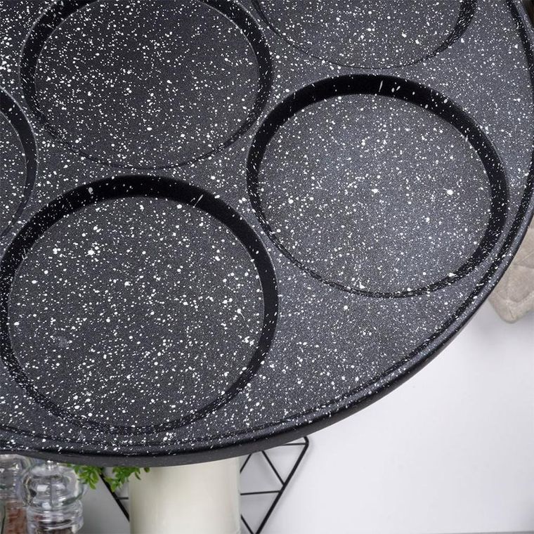 Vilde, patelnia do jajek, granitowa, 7 otworów, Black&Wood, 26 cm