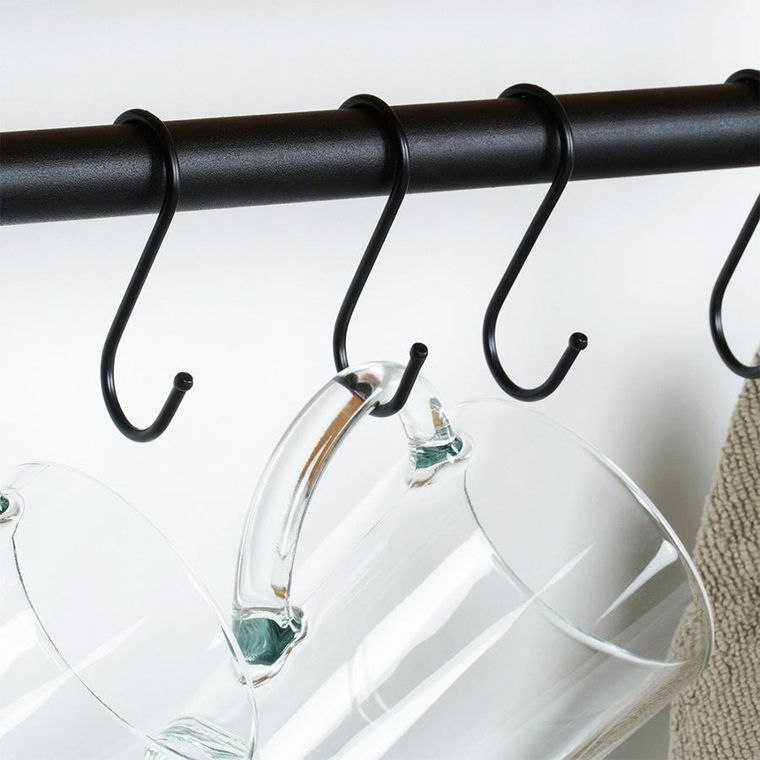 Vilde, półka ścienna z relingiem i haczykami, drewniana, 43-18-26 cm