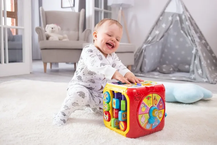 Vtech, kostka aktywności, zabawka interaktywna