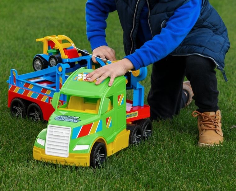 Wader, Magic Truck Basic, ciężarówka laweta z pojazdami buggy