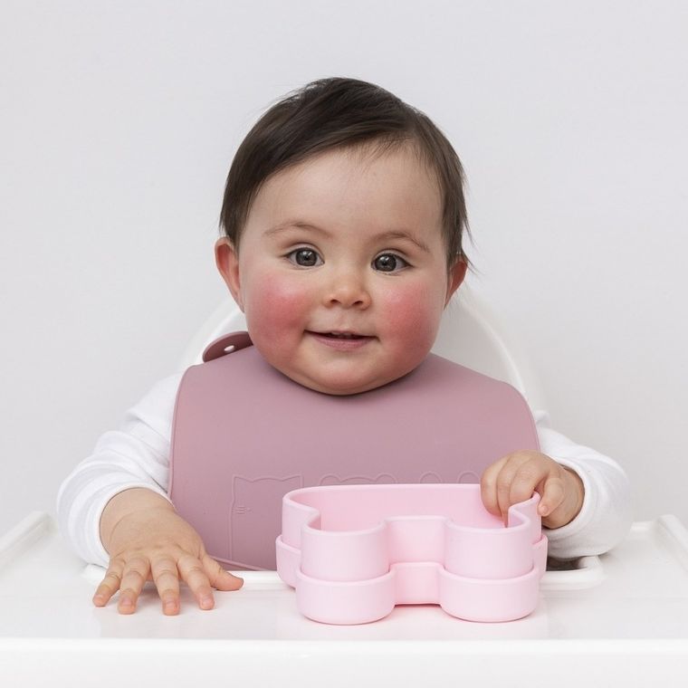 We Might Be Tiny, zestaw śliniaków silikonowych z kieszonką, różowy