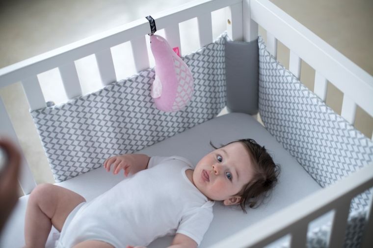 Whisbear - Szumiący Miś, szumiący ptaszek, Drzewka różowe