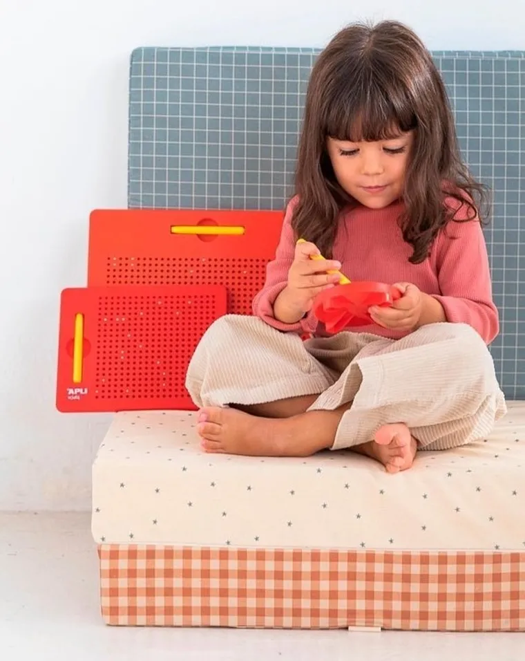 Apli Kids, mała magnetyczna tablica