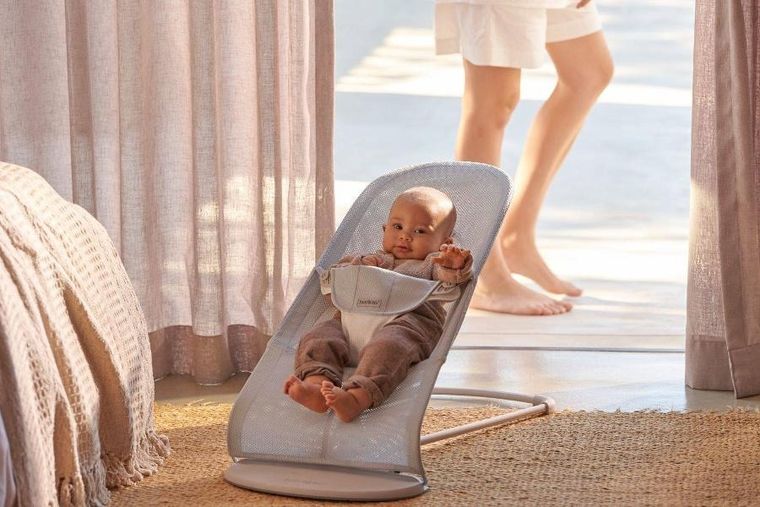 BabyBjörn, Balance Soft Mesh, leżaczek, szary, biały