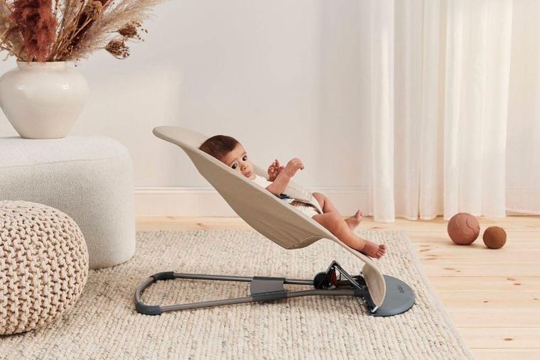 BabyBjörn, Balance Soft Woven, leżaczek, Khaki, beżowy