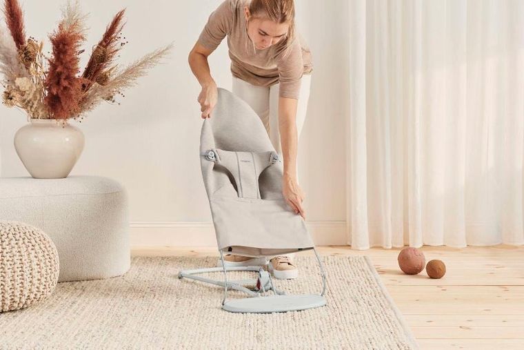 BabyBjörn, Bliss 3D Jersey, leżaczek, jasnobeżowy + Googly Eyes Pastels, zabawka niemowlęca