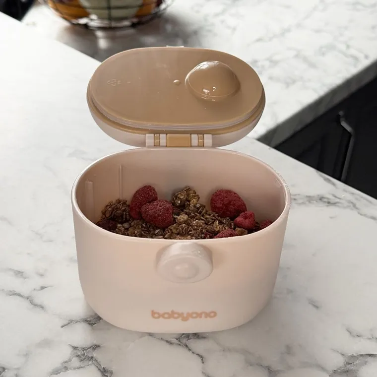 BabyOno, przenośny pojemnik na mleko w proszku