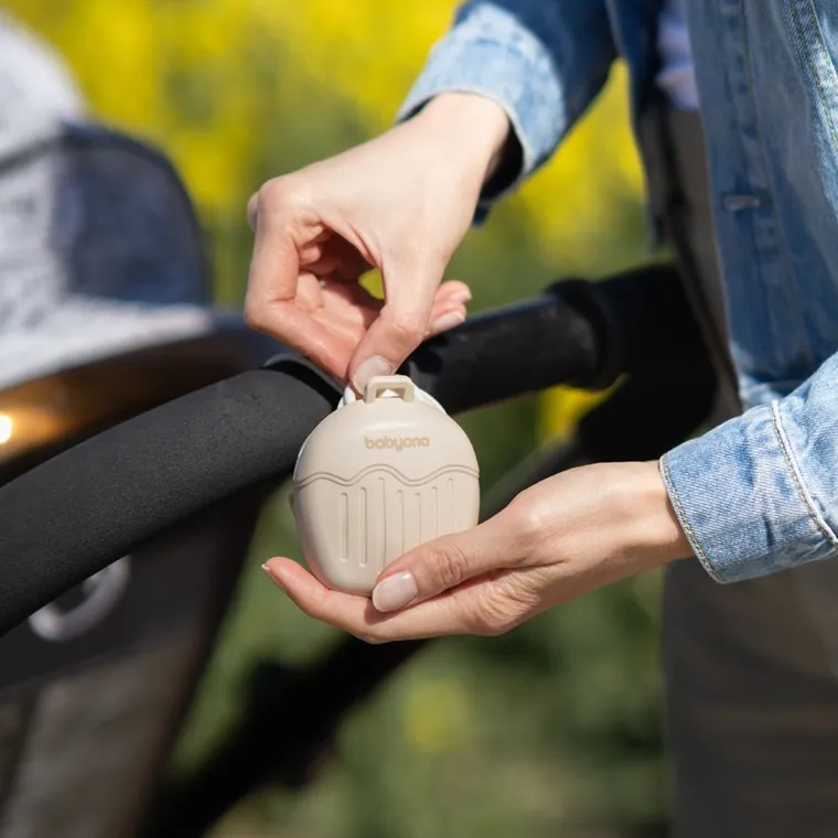 BabyOno, silikonowy pojemnik na smoczek, beżowy