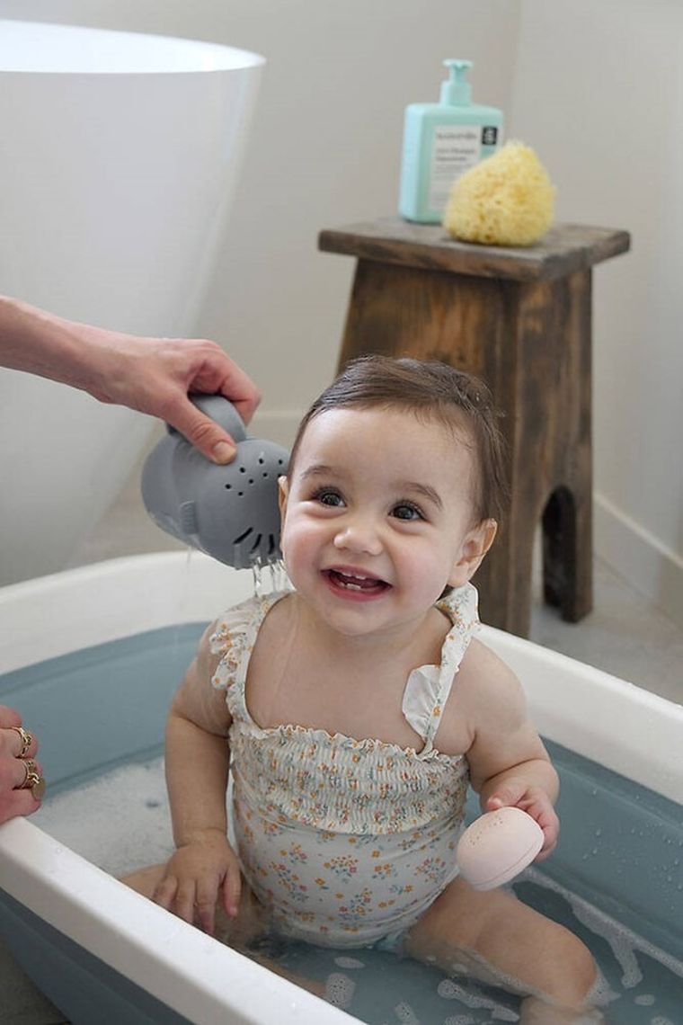 Beaba, silikonowy kubek do mycia głowy, Pebble