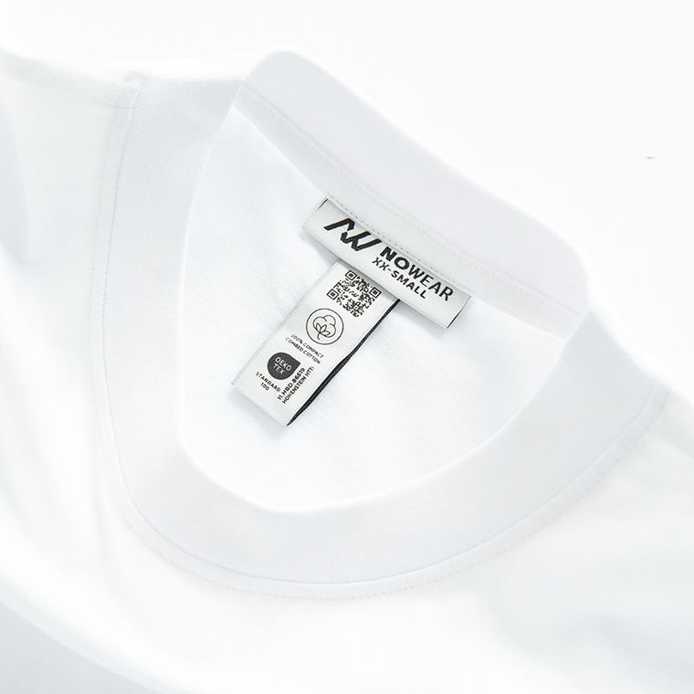 Biała koszulka basic o kroju relaxed NOWEAR