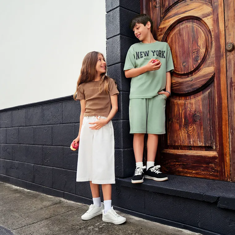 Białe jeansowe szorty wide z regulacją Cool Club