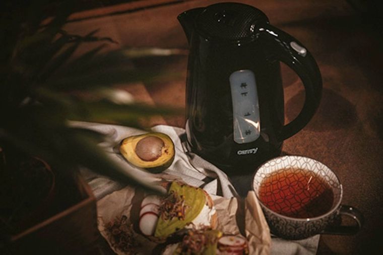 Camry, czajnik elektryczny, plastikowy, 1.7 L, 2000W, CR 1255