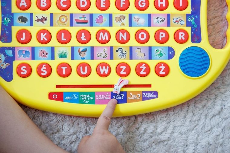 Carotina, Kosmiczny alfabet, zestaw naukowy