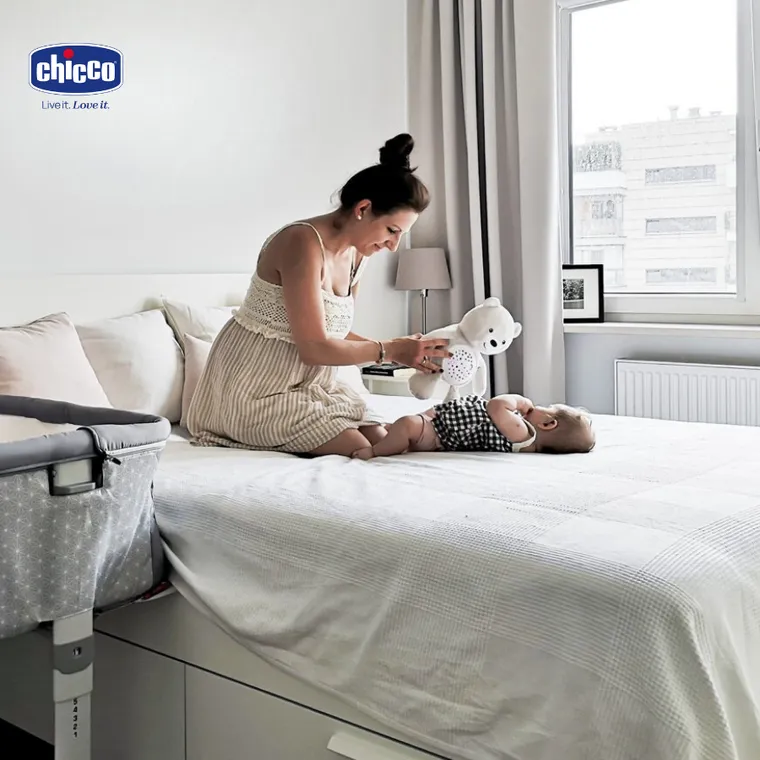 Chicco, First Dreams, Miś z Projektorem, maskotka, uspokajacz z dźwiękami, muzyka klasyczna, beżowy