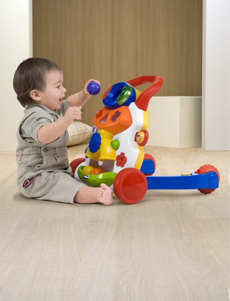 Chicco, grający chodzik, biały