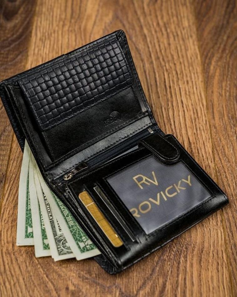 Czarny portfel męski skórzany, Forever Young