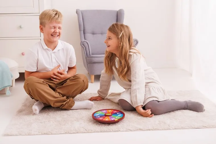 Dumel Discovery, Pojedynek na wyzwania, gra familijna