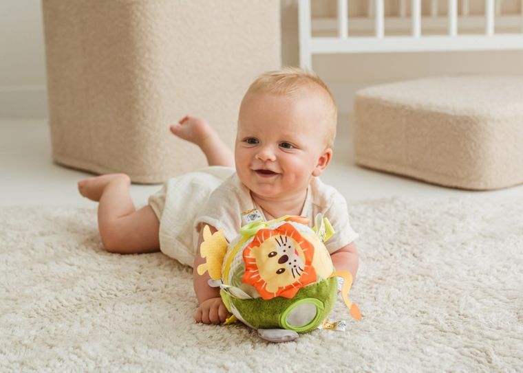 JollyBaby, Dżungla, sensoryczna piłeczka z grzechotką i gryzakiem