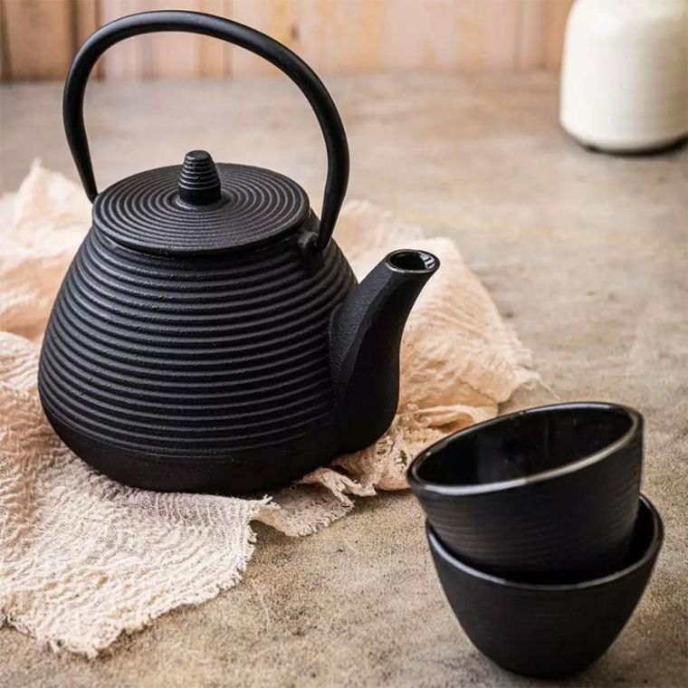 Kinghoff, zaparzacz żeliwny dzbanek z filtrem i filiżankami, 1l