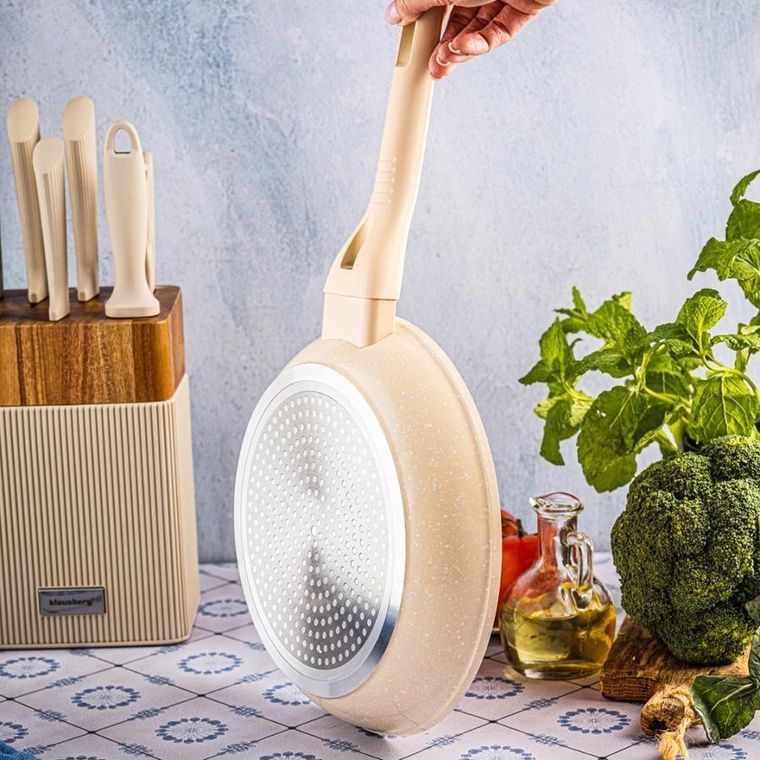 Klausberg, patelnia marmurkowa, kb-7989