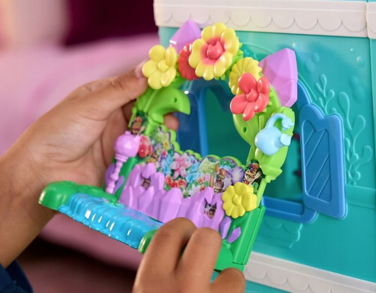 Koci Domek Gabi, Filmowy balkon z figurką i akcesoriami, Wróżkicia