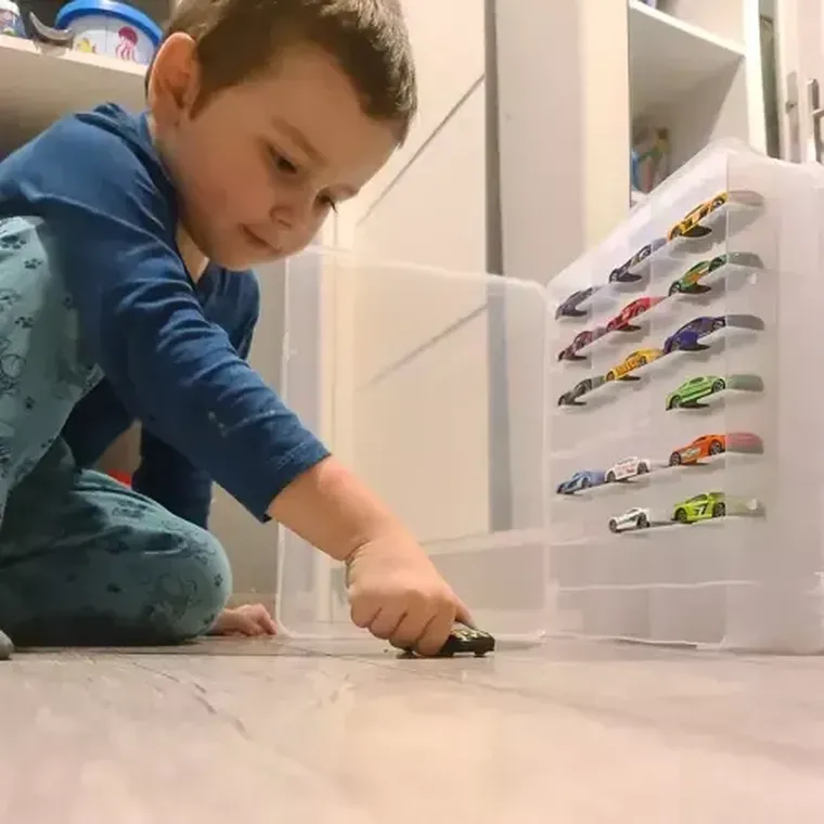 Kruzzel, walizka do przechowywania autek resoraków, 46 miejsc