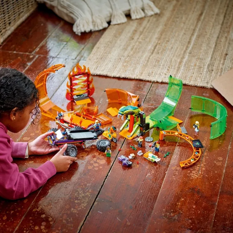 LEGO City, Kaskaderska arena z dwoma pętlami, 60339