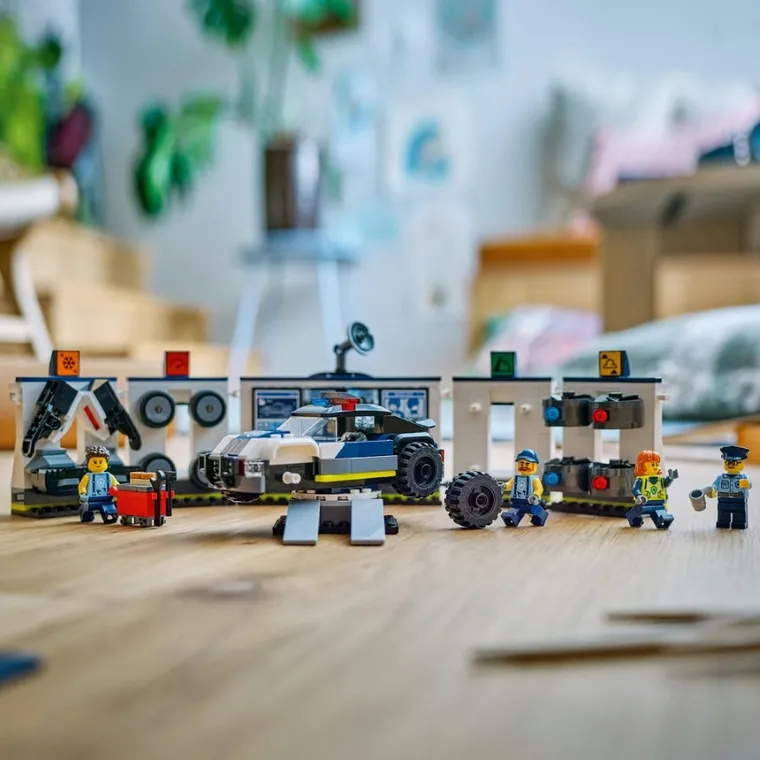 LEGO City, Policyjny warsztat tuningowy, 60457