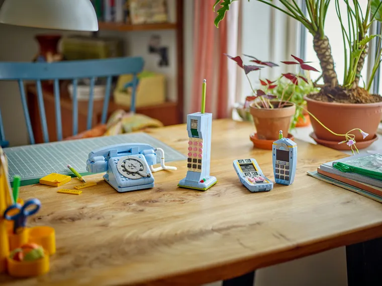 LEGO Creator 3 w 1, Telefon w stylu retro, 31174