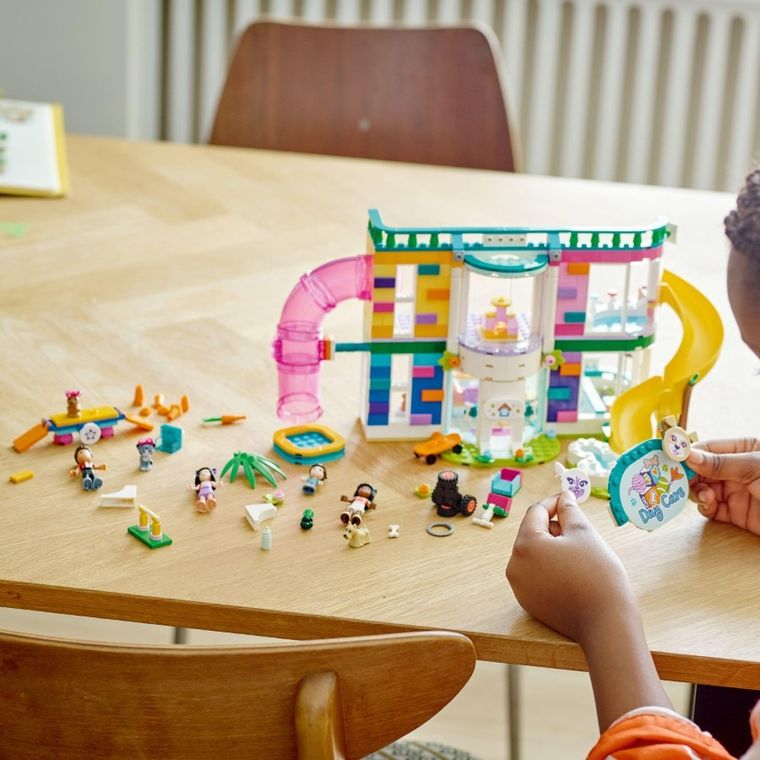 LEGO Friends, Hotel dla zwierzątek, 41718