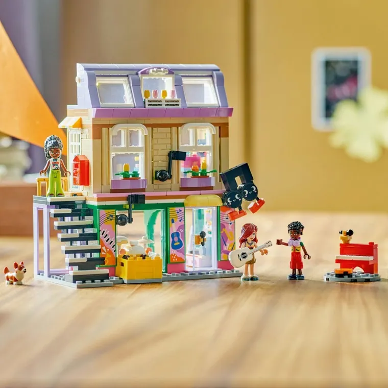 LEGO Friends, Sklep muzyczny i mieszkanie, 42653