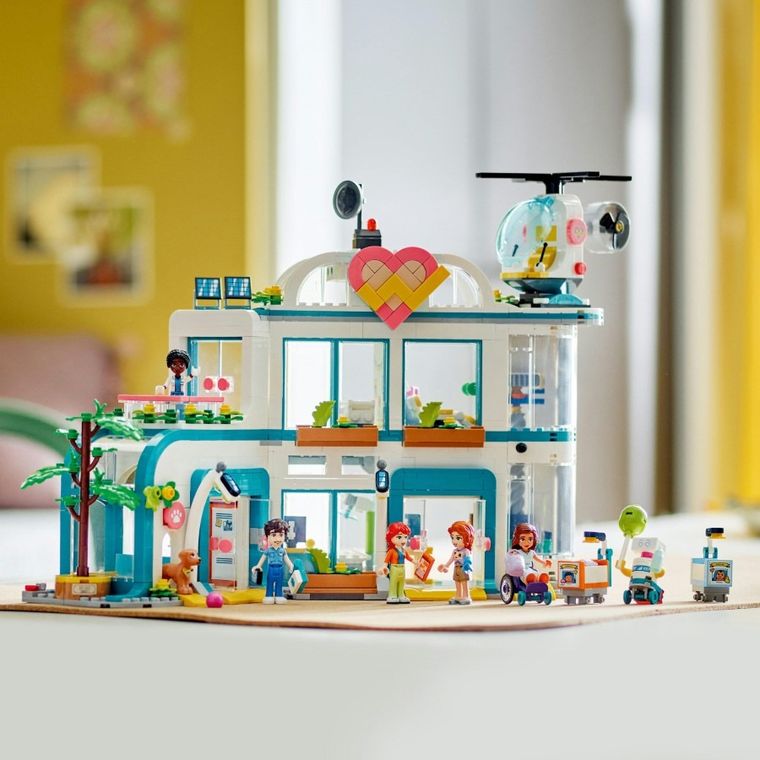 LEGO Friends, Szpital w mieście Heartlake, 42621